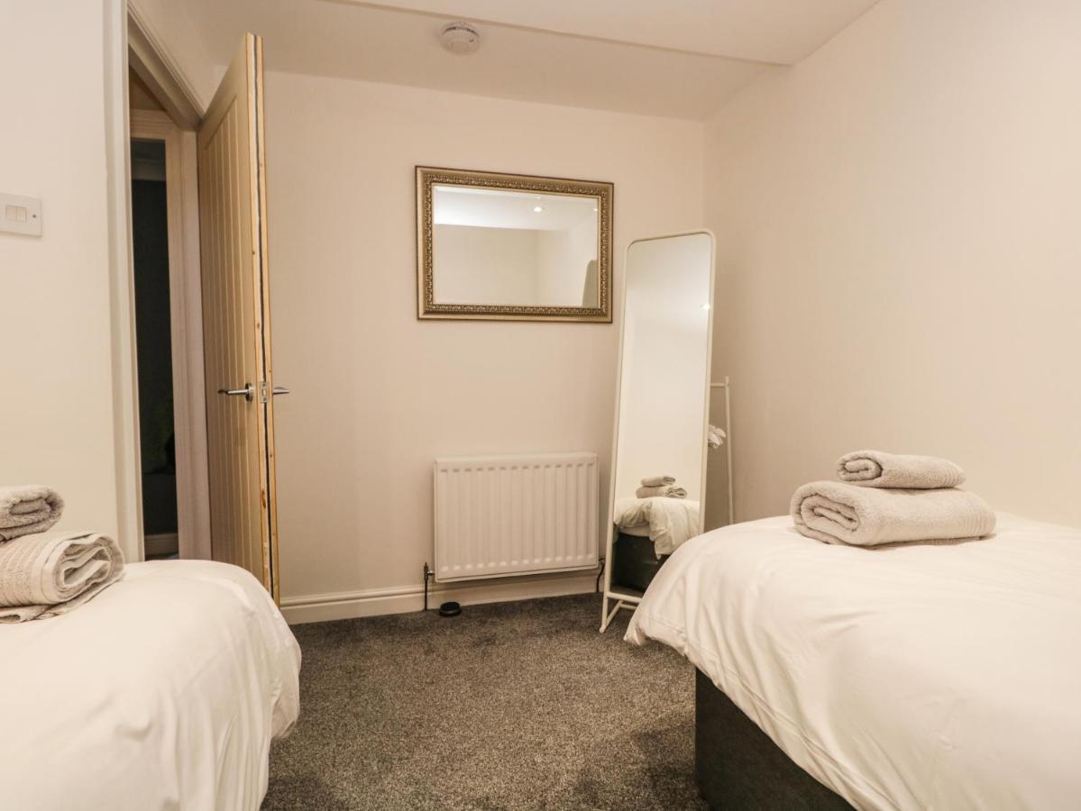 Villa Kirkby House Carnforth Esterno foto